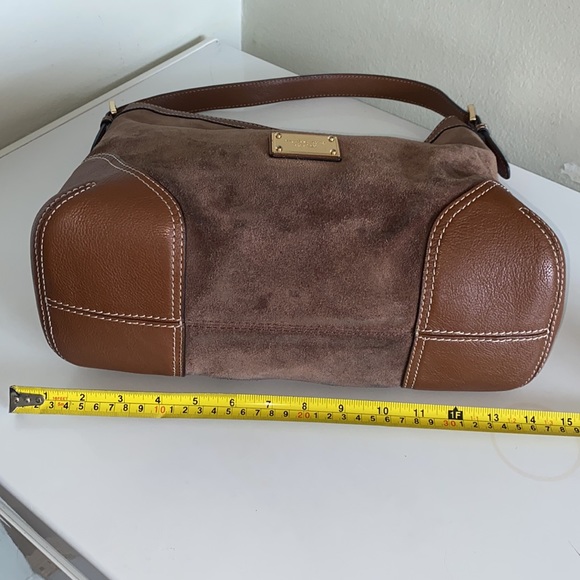 Michael Kors. 'jet Set' Code: B-1206 Taupe Brown Suede Leather Tote. - Picture 5 of 13